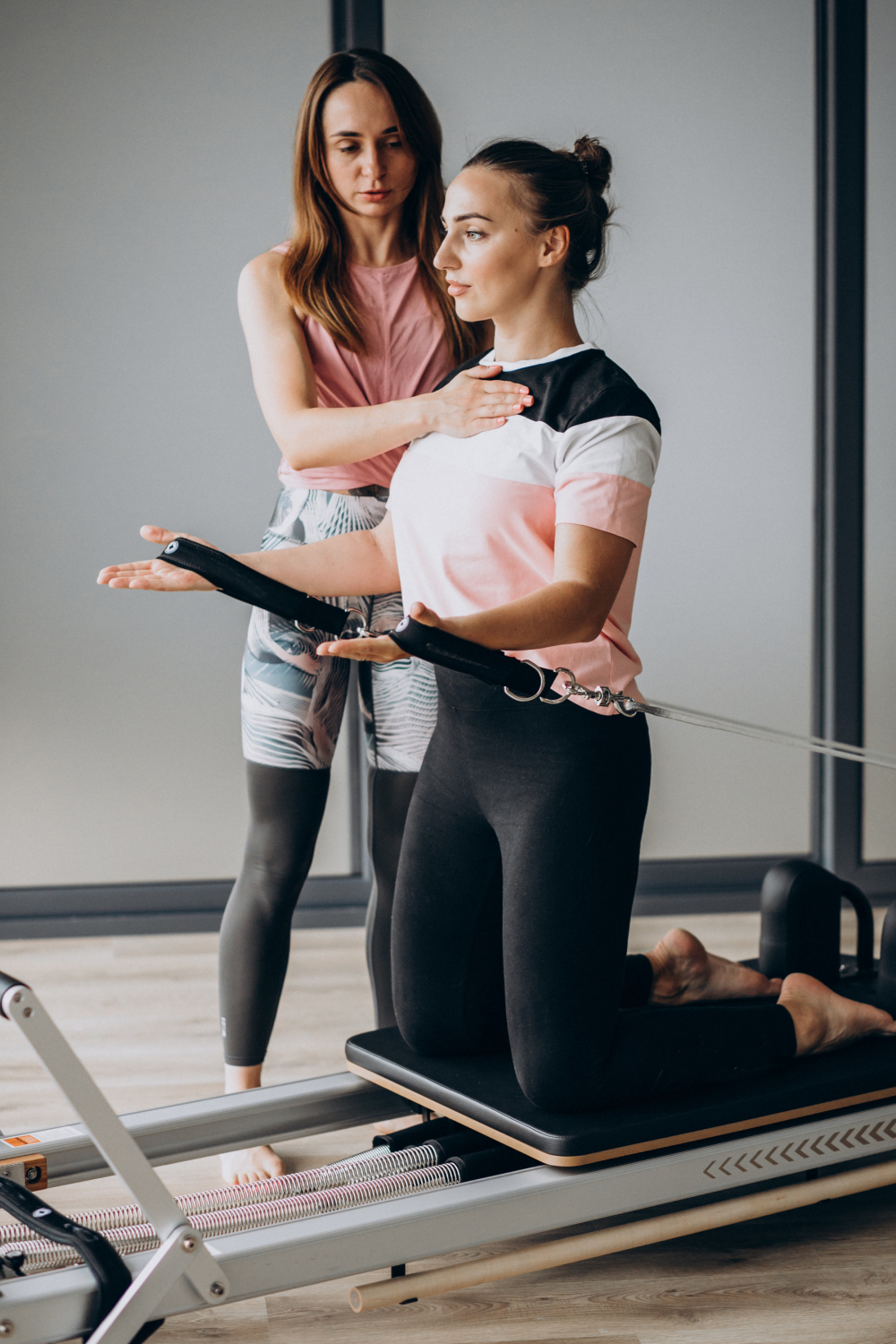 A Importância de Escolher uma Escola de Formação em Pilates Reconhecida pelo MEC